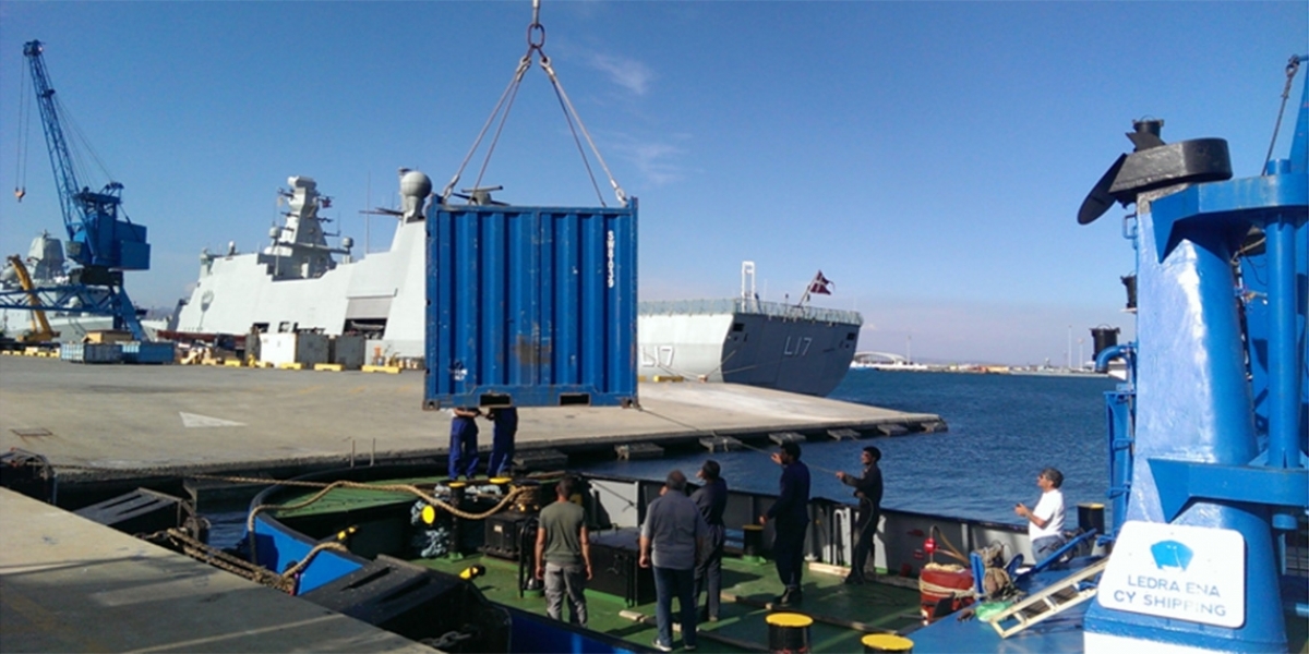 Transfering heavy cargo